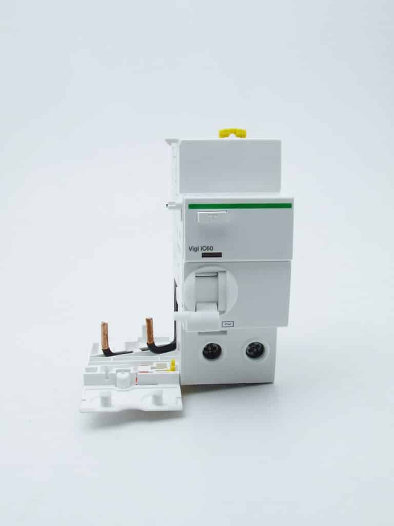 A9Q14240 – Acti9, Vigi iC60, bloc différentiel 2P 40A 300mA type AC 230-240/400-415V