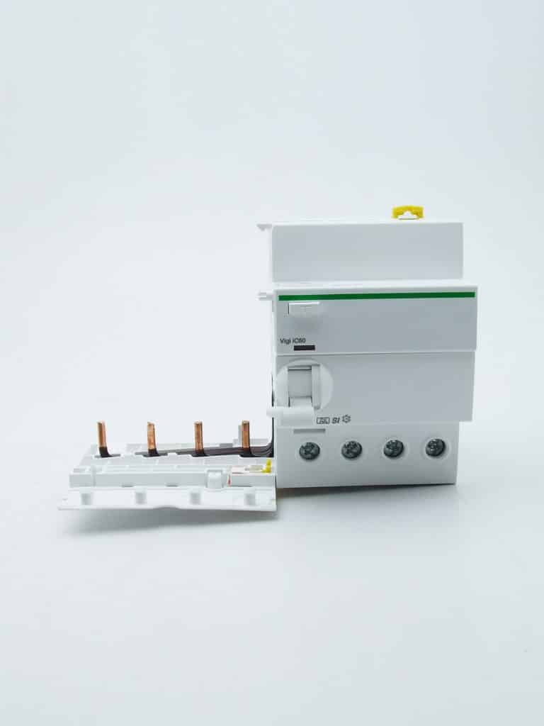 A9Q31440 – Acti9 vigi iC60 – bloc différentiel – 4P 40A 30mA type A Si 400-415V