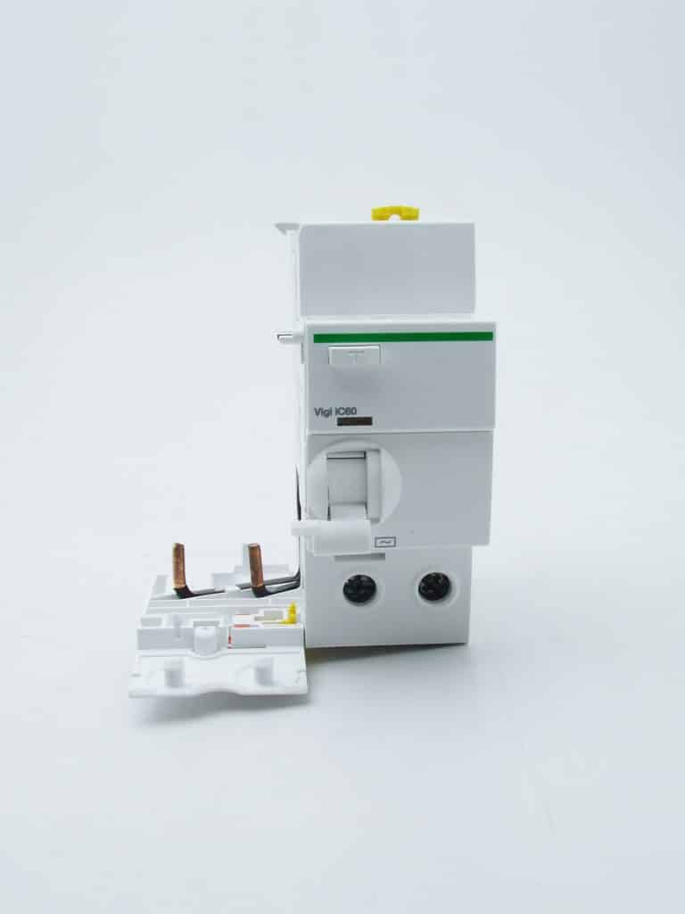 A9V14263 – Acti9 vigi iC60 – bloc différentiel – 2P 63A 300mA type AC 400-415V