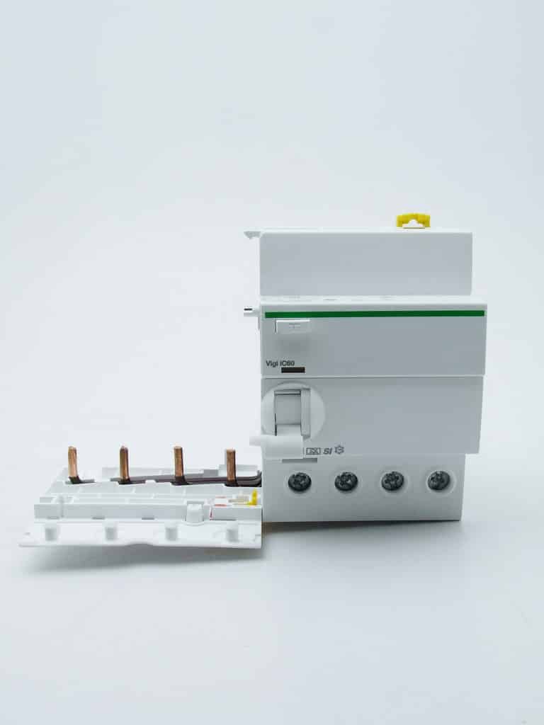 A9V35463 – Acti9, Vigi iC60 4P 63A 300mA sélectif type Asi 230-240V 400-415V