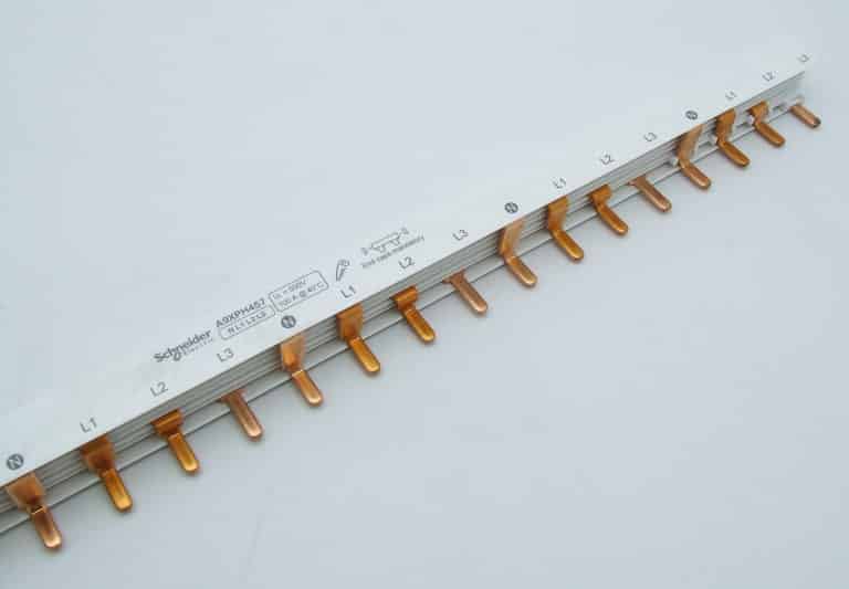 A9XPH457 – Acti9 iC60 – peigne à dents – 4P – 100A – 57 modules de 18mm